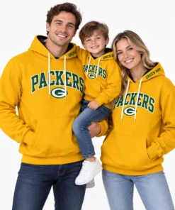 Green Bay Packers Green Vintage Hoodie – model front view